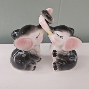 Elephant Salt & Pepper Shakers